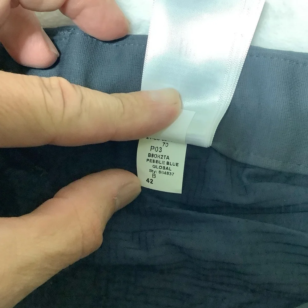 Banana Republic Men’s Luxe City Short Pebble Blue Gray Size 42
